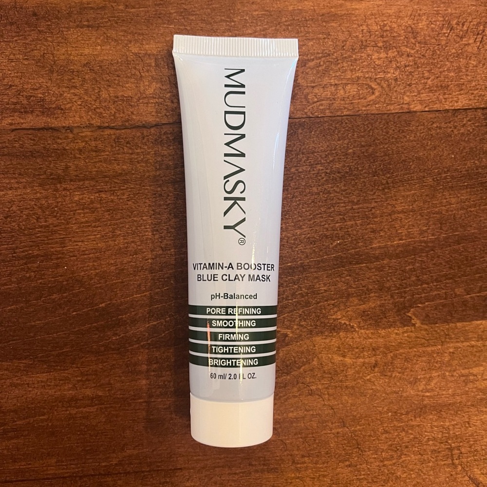 Mudmasky Blue Clay Mask -  Vitamin A Booster, Minimizes pores while brightening - Picture 2 of 8